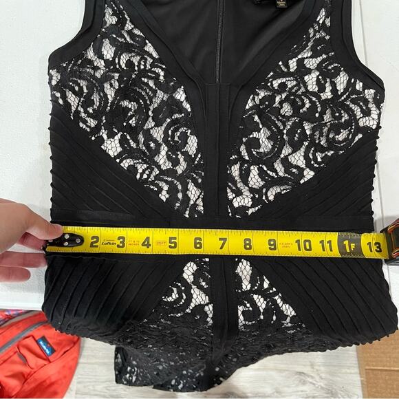 Tadashi Shoji Lace V-Neck Gown with Pintuck Jersey Piping black lace white 4 - Picture 9 of 10